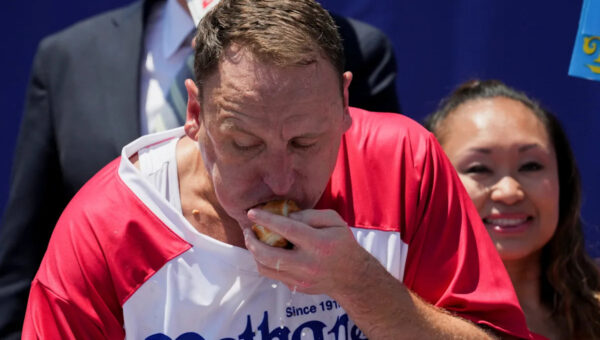 Joey Chestnut reflects on battery conviction before Nathan's Hot Dog Contest return