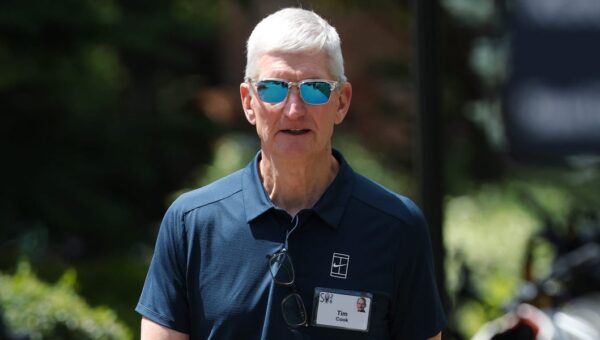 Apple accuses OpenAI of playing dirty in the AI talent wars