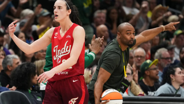 Clark and Mitchell lead Fever to their 4th straight victory, 105-95 over the Storm