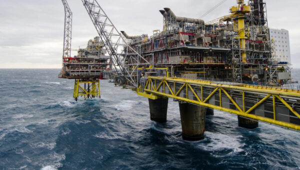 Oil Prices Slump As US And Iran Pause Strikes