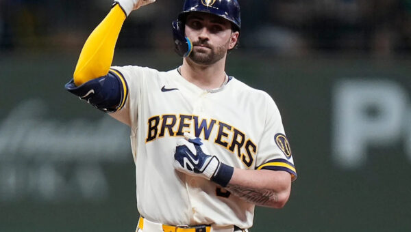 Garrett Mitchell’s career night powers Brewers to 4-2 win over Reds