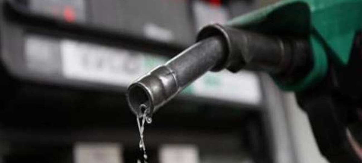 Again, Nigerian filling stations reduce fuel price