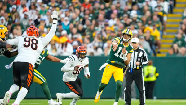 Jordan Love lands at No. 6 on PFF’s ranking of 2026 starting QBs