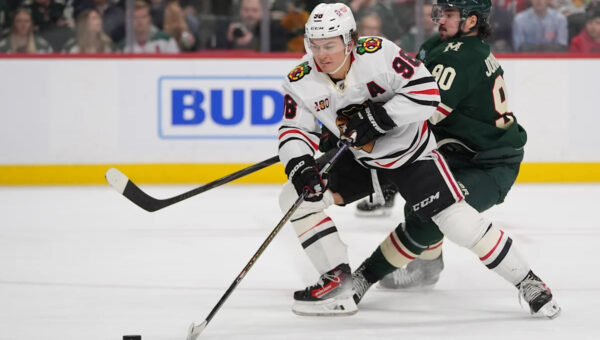 Bedard says Carlsson’s offer sheet had no effect on his thinking for Blackhawks contract