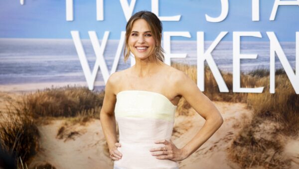 Jennifer Garner’s Boyfriend: All About John Miller & Her Dating History
