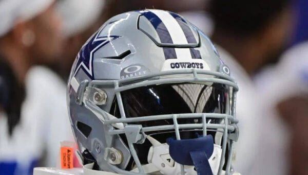 Cowboys RB2 battle gets complicated as second-year back shows up a changed player this offseason