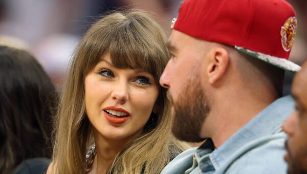 Taylor Swift's top-secret wedding guest list is turning people into sleuths