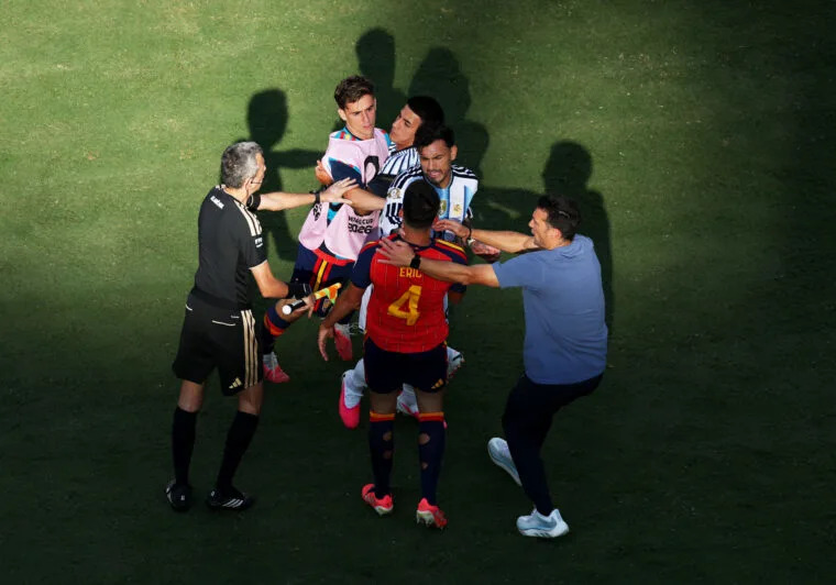 Leandro Paredes attacks Eric Garcia and Gavi after Argentina lose the 2026 World Cup final to Spain