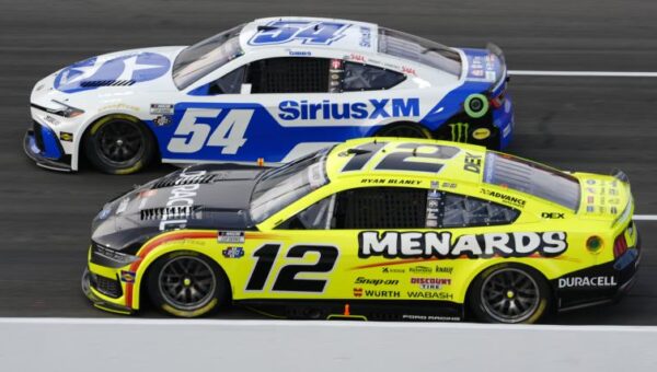 What happened to Ryan Blaney? NASCAR points contender makes costly mistake at Window World 450