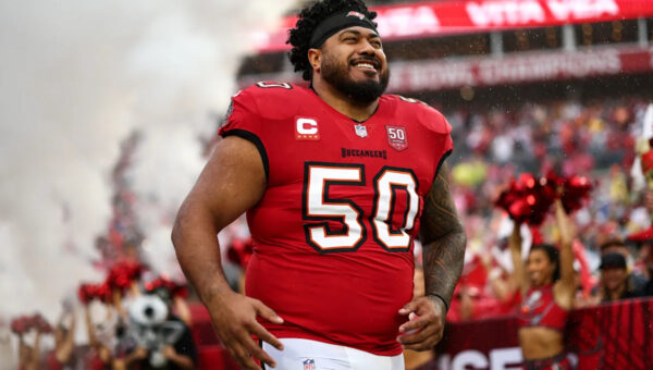 Bucs DT Vita Vea reportedly requests trade due to failed contract negotiations