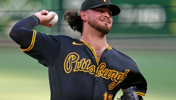Pirates' Jared Jones perfect through 6 innings against NL East-leading Braves