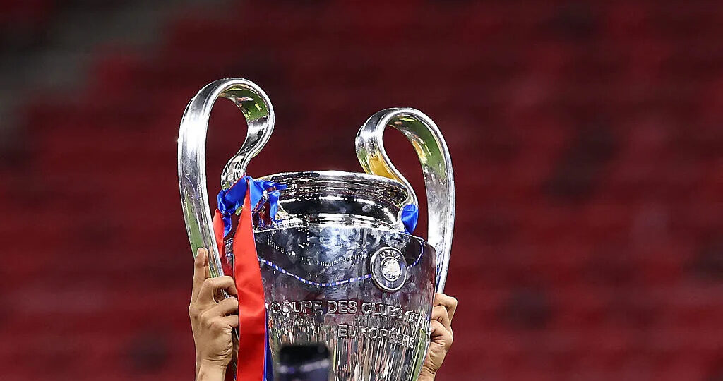 Play-offs, a club reaches the Champions League for the first time