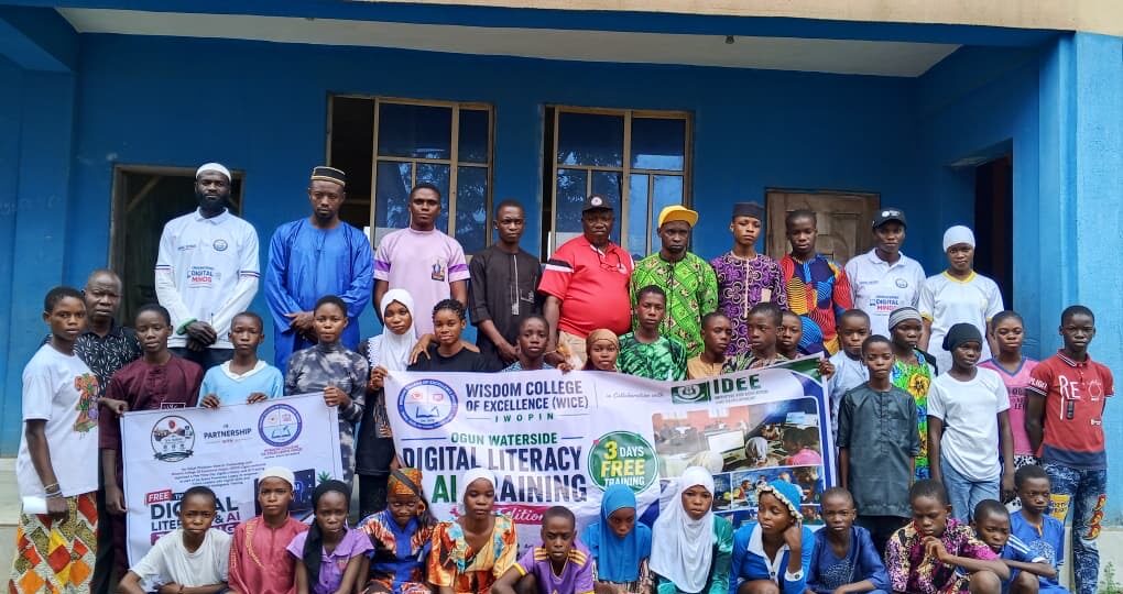WICE, IDEE Empower 72 Watersiders with AI, Digital Literacy Skills