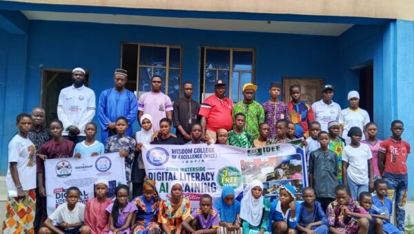 WICE, IDEE Empower 72 Watersiders with AI, Digital Literacy Skills