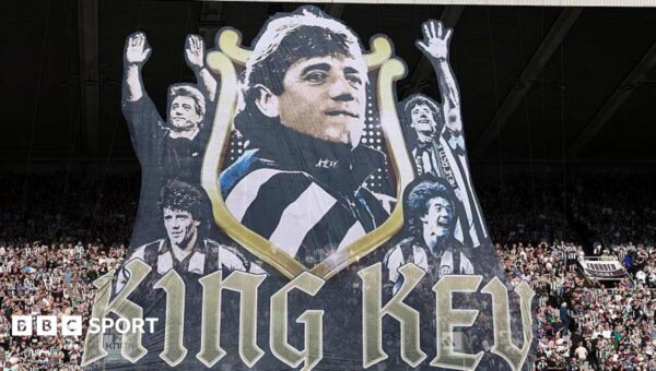 Newcastle and Liverpool united in tribute to legend Keegan