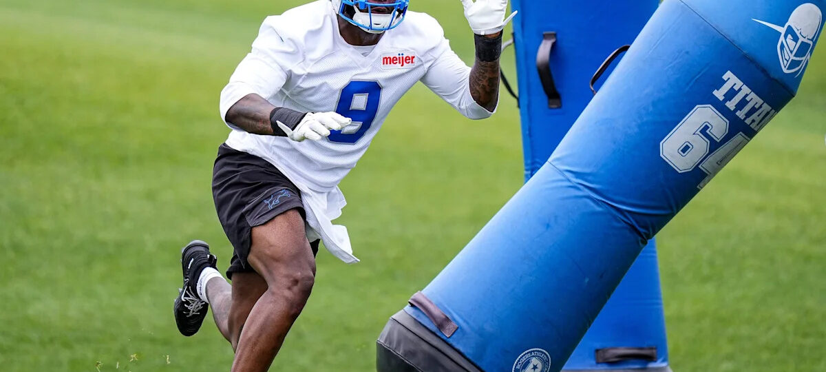 Lions duo exit Sunday practice early to be evaluated for injuries