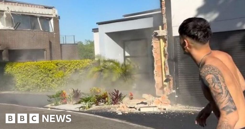 Watch: Family escapes home during Colombia earthquake