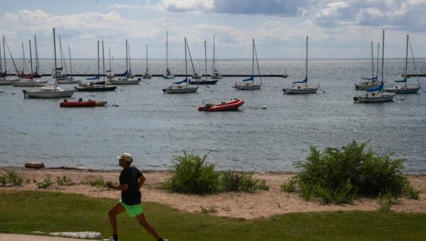 The 'OG' online map platform, MapQuest, says it won't change the name of Lake Ontario
