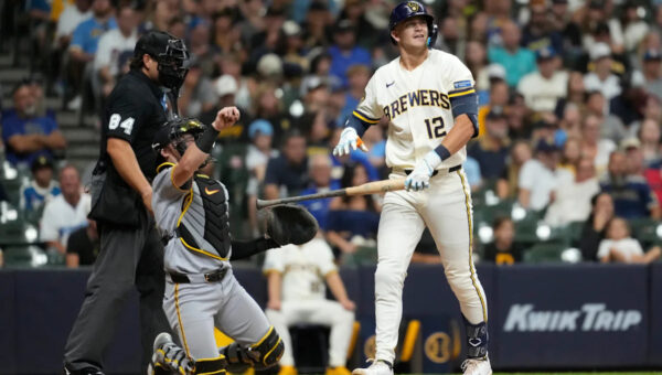 Brewers manager Pat Murphy benches rookie Cooper Pratt in 10-inning loss to Mets