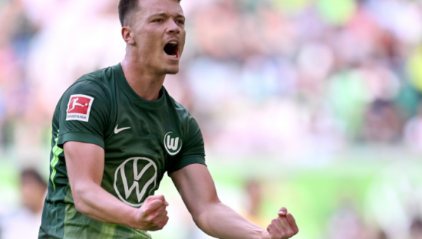 Stuttgart agrees €25m Dženan Pejčinović transfer