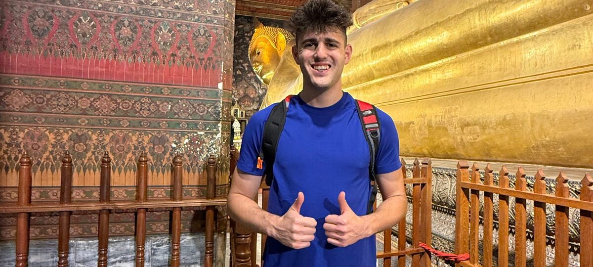 After I graduated from college in the US, I moved abroad to Thailand. It’s nothing like I expected.