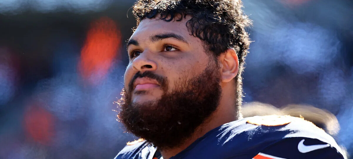 Darnell Wright has message for Bears fans after his contract extension