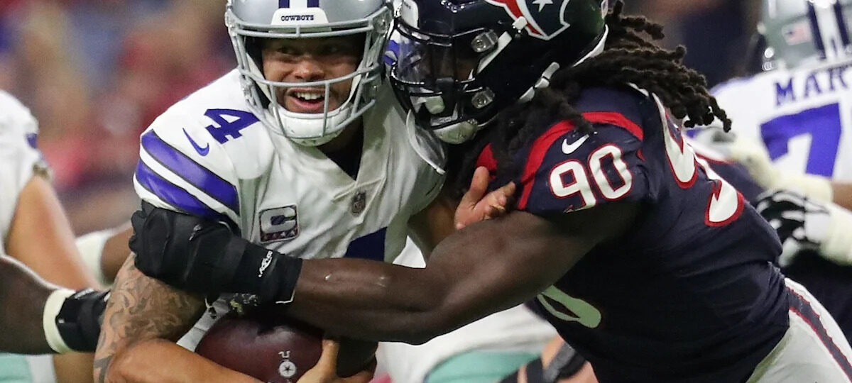Texans bring back former No. 1 overall pick Jadevon Clowney on one-year deal