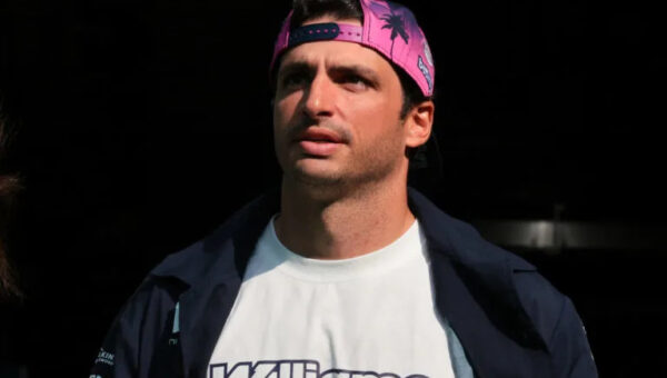 Carlos Sainz Reportedly Close to Williams Contract Extension With Significant Salary Bump