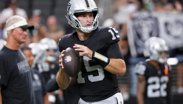 Raiders fans have low confidence that Mendoza starts 10 games