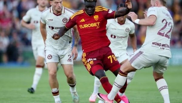 Robinio Vaz set for Roma stay