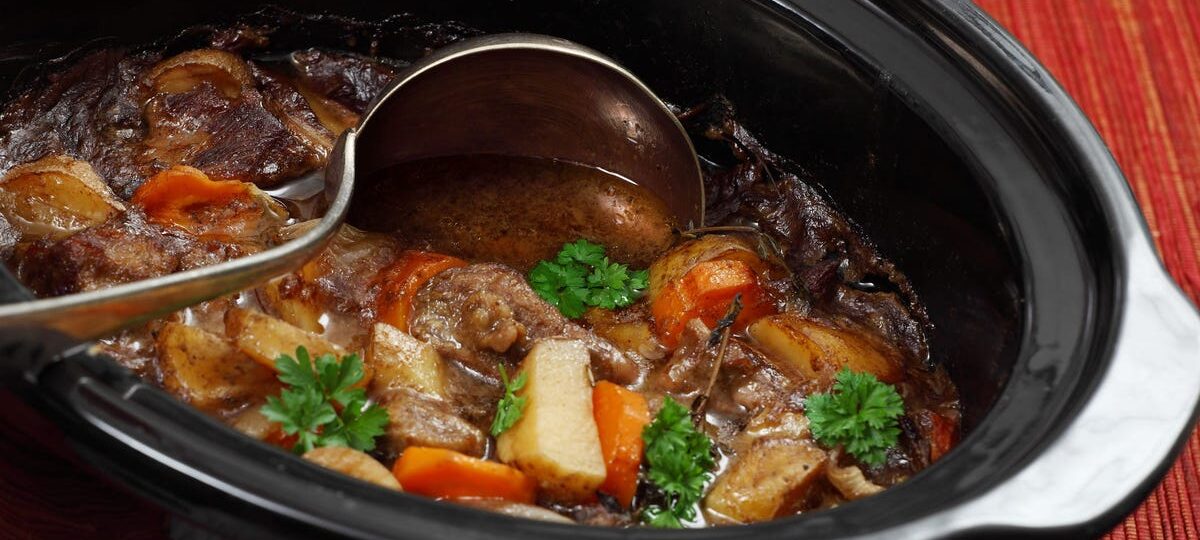 17 cozy comfort meals you can make in a slow cooker