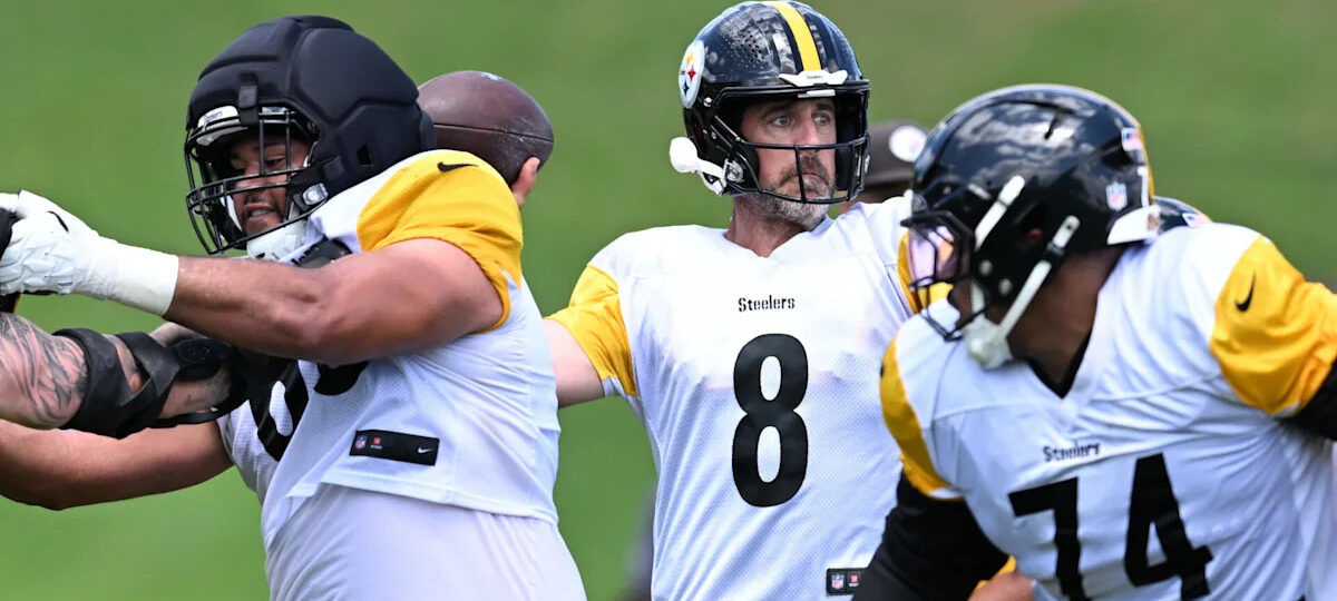 Steelers on Aaron Rodgers: "Our players are entitled to their own personal views"