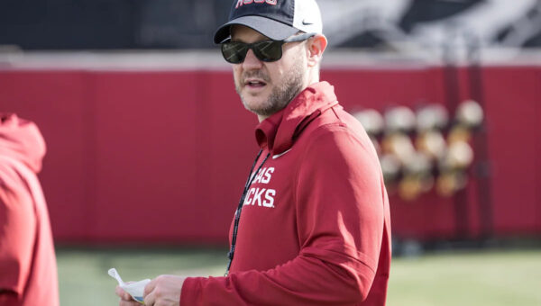 Arkansas football makes another late safety addition to its roster | Report