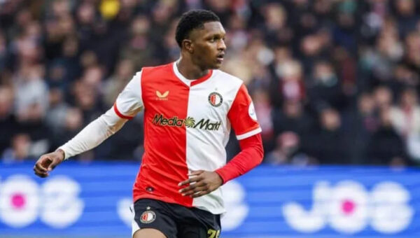 Roma working to secure Read despite Nottingham interest
