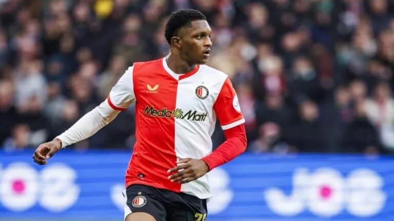 Roma working to secure Read despite Nottingham interest