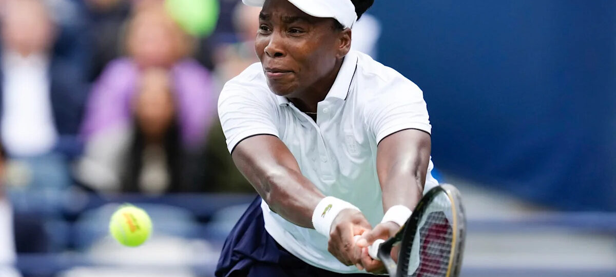 Kamilla Rakhimova beats Venus Williams 6-4, 6-1 in a rain-delayed match in Toronto