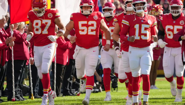 Chiefs star looks better than expected early in NFL training camp