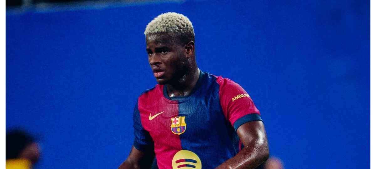 Transfer: Barcelona secure Mika Faye’s signing as midfielder leaves Man Utd