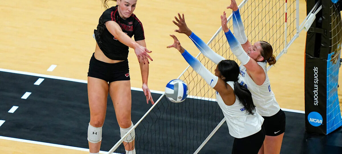 No. 6 Wisconsin volleyball vs. No. 3 Kentucky: Live updates, score