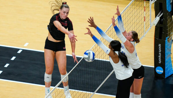 No. 6 Wisconsin volleyball vs. No. 3 Kentucky: Live updates, score