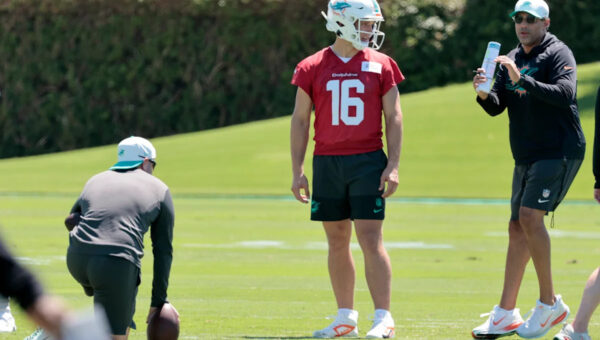 Dolphins cut struggling QB Mark Gronowski, add two newcomers