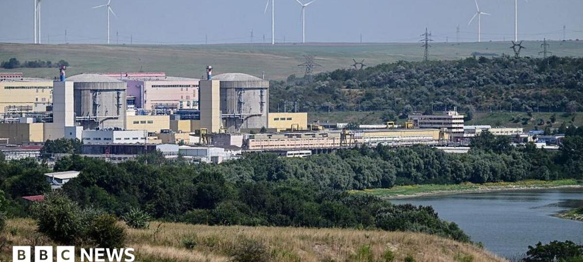 Romania shuts only nuclear plant as heat causes huge drop in Danube River level