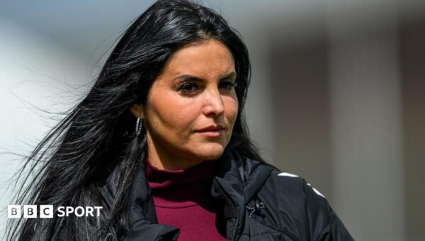 Man Utd set to appoint ex-Hearts boss Olid as women’s manager