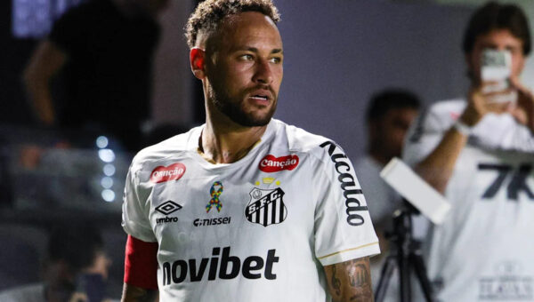 Neymar has shocking outburst with referees and fans after Santos’ match with Remo