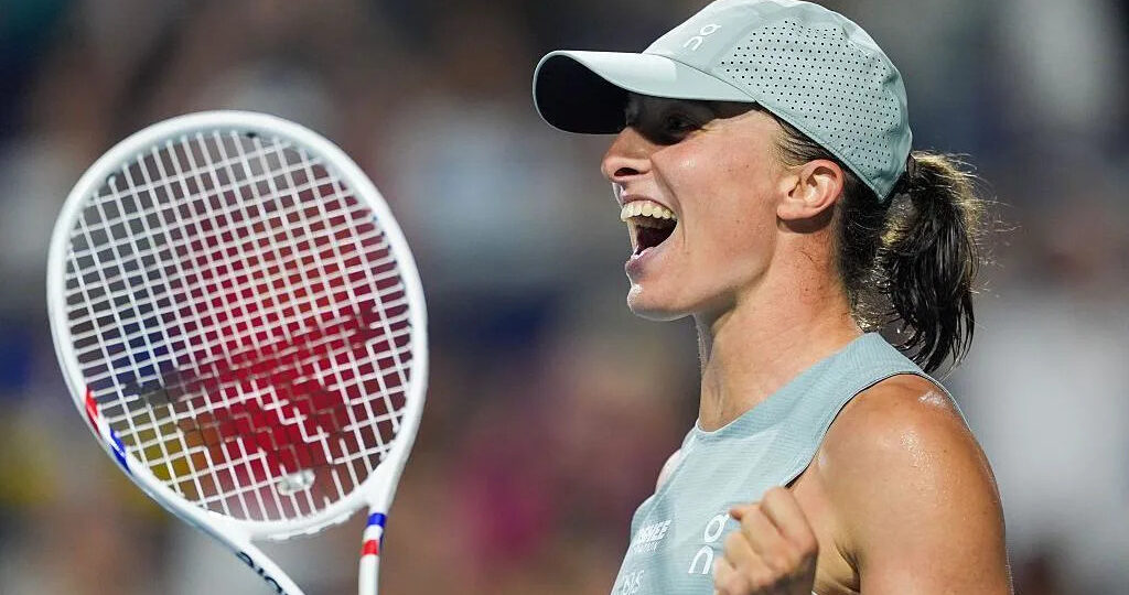 Swiatek into first final of her 'toughest season'