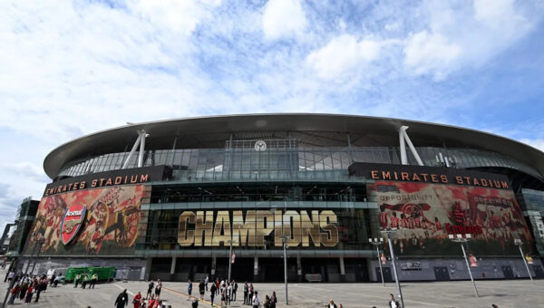 Arsenal renew 'landmark' partnership with Emirates