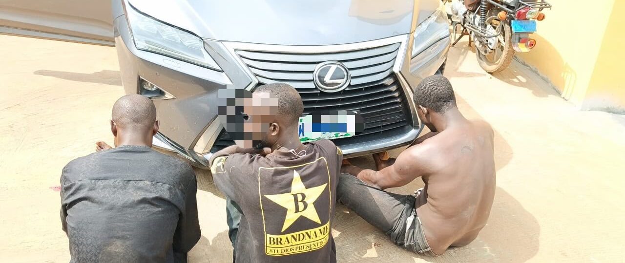 Police arrest two suspects over transnational crime in Oyo