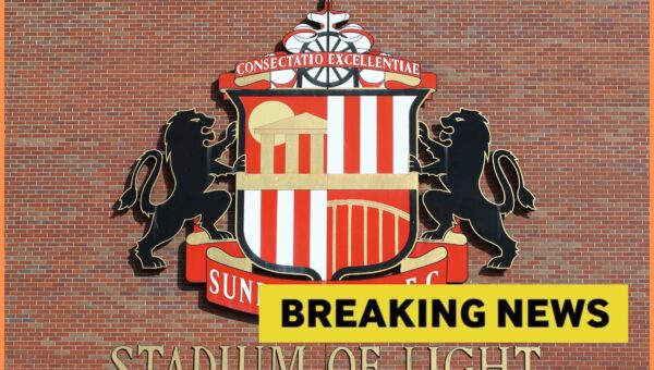 Sunderland in pole position to sign left back