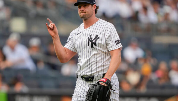 Cole outduels Sale in matchup of Cy Young winners as Yankees beat Braves 5-4