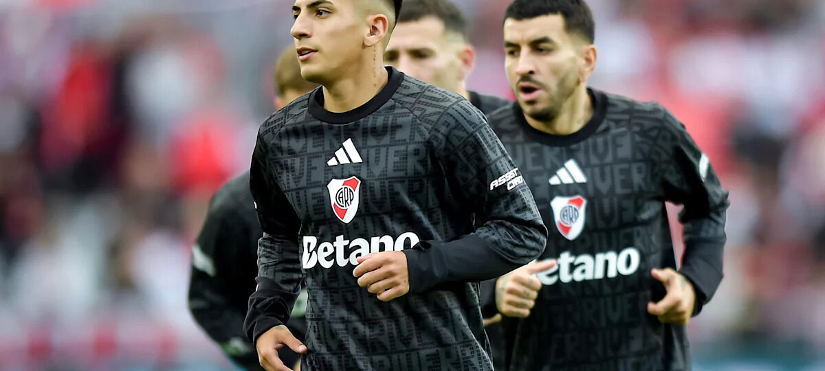 River Plate-Argentinos Juniors XIs: all guns blazing